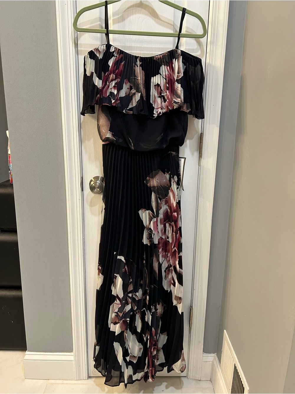 Off-Shoulder Black Floral Pleated Maxi Dress - Navy Blue Floral